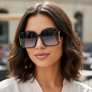 Óculos de Sol Feminino Quadrado Culture C3